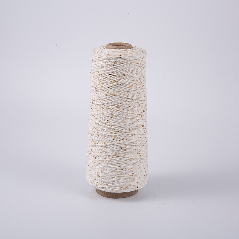 Sequins ile metalik ışıltı ipliği süslemek